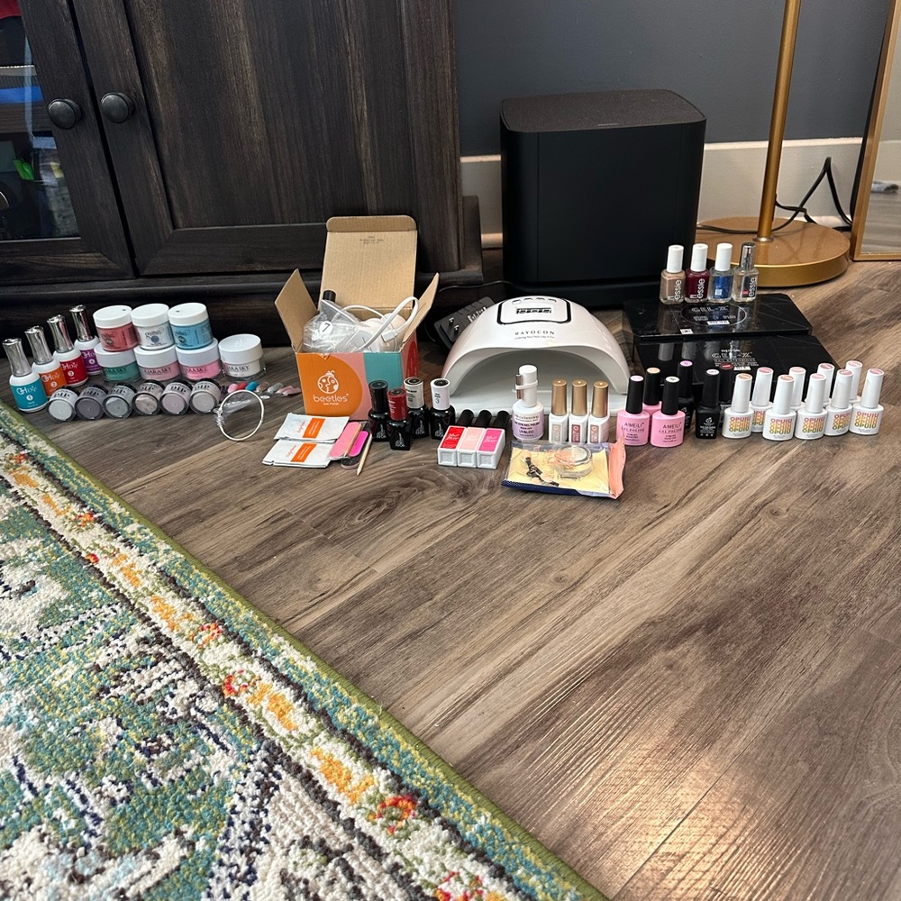 Nail supplies kit